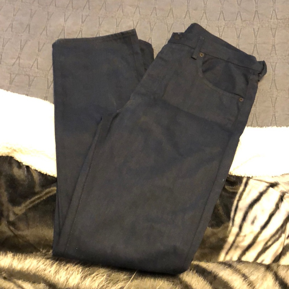 Dark blew Levi jeans